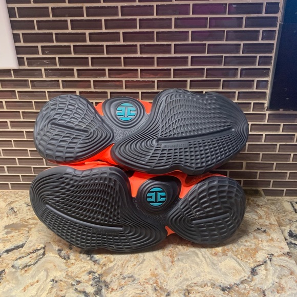 Adidas Hardon volume 4 shoes - Picture 8 of 9